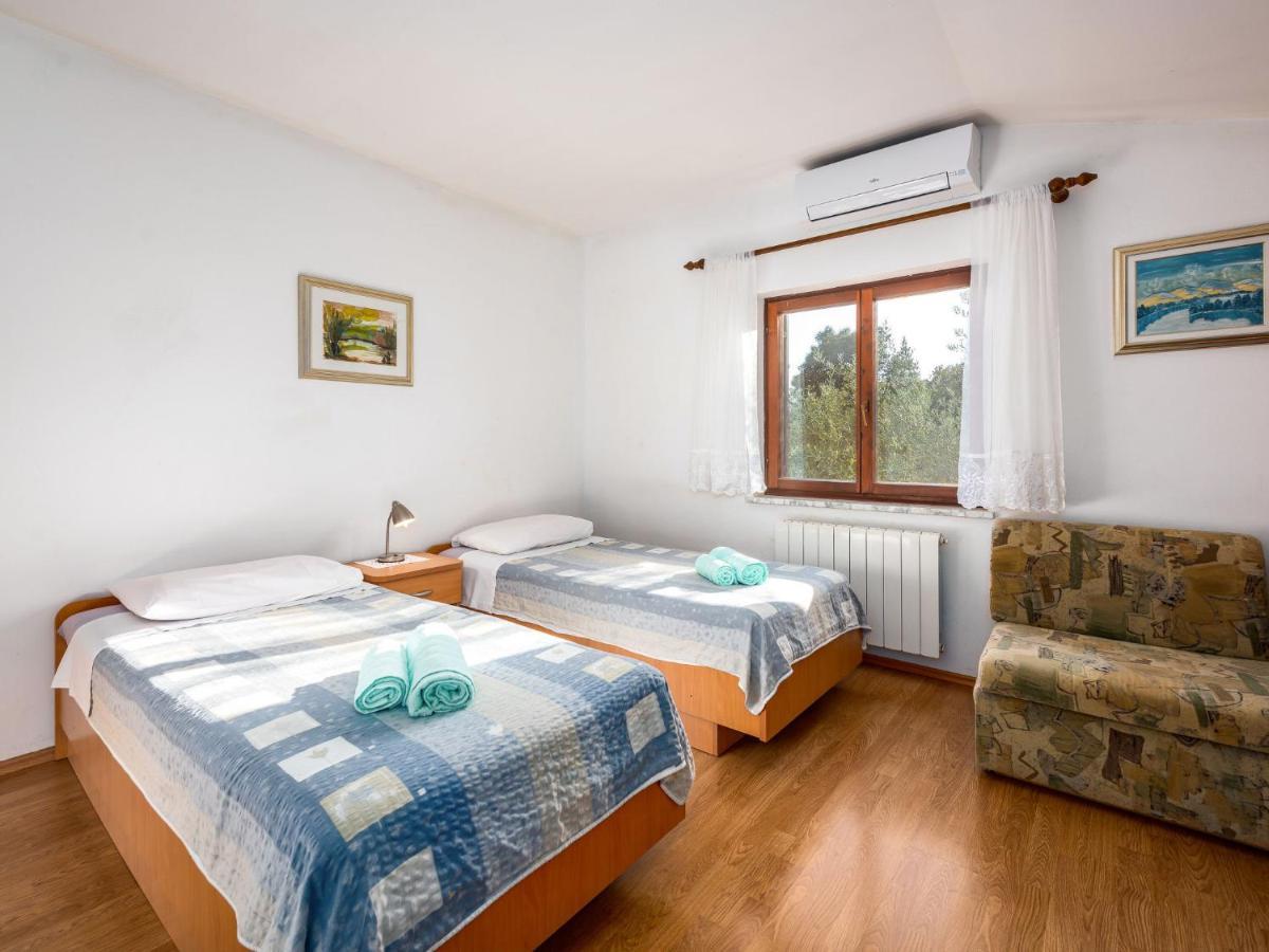 Holiday Home Hacienda - Pzn316 By Interhome Tinjan Exterior photo